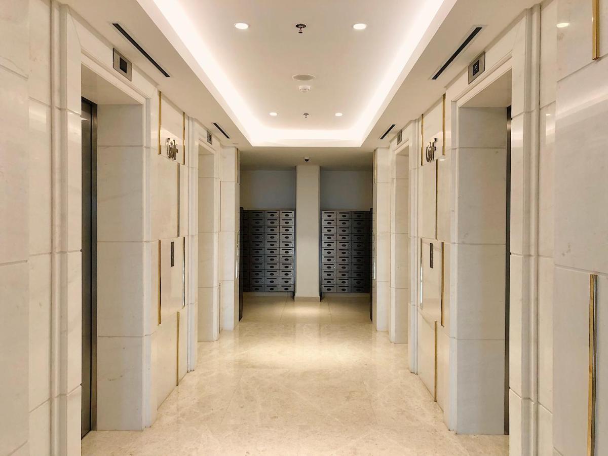 Gold Coast Pik Sea View Apartments By Longesuites Jakarta Exterior photo